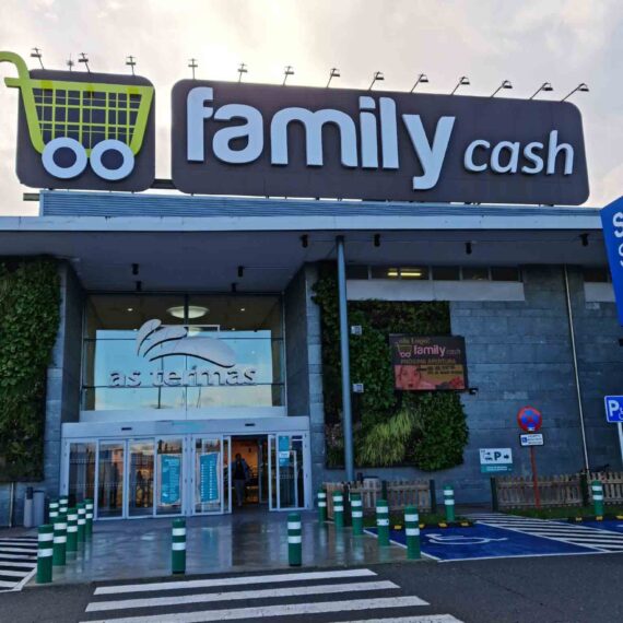 Family Cash
